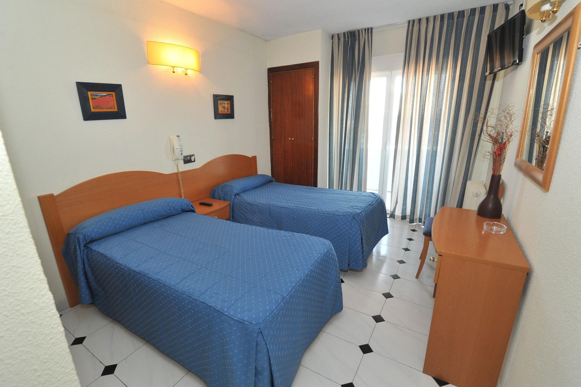 Hostal Goyma I San Fernando De Henares Buitenkant foto