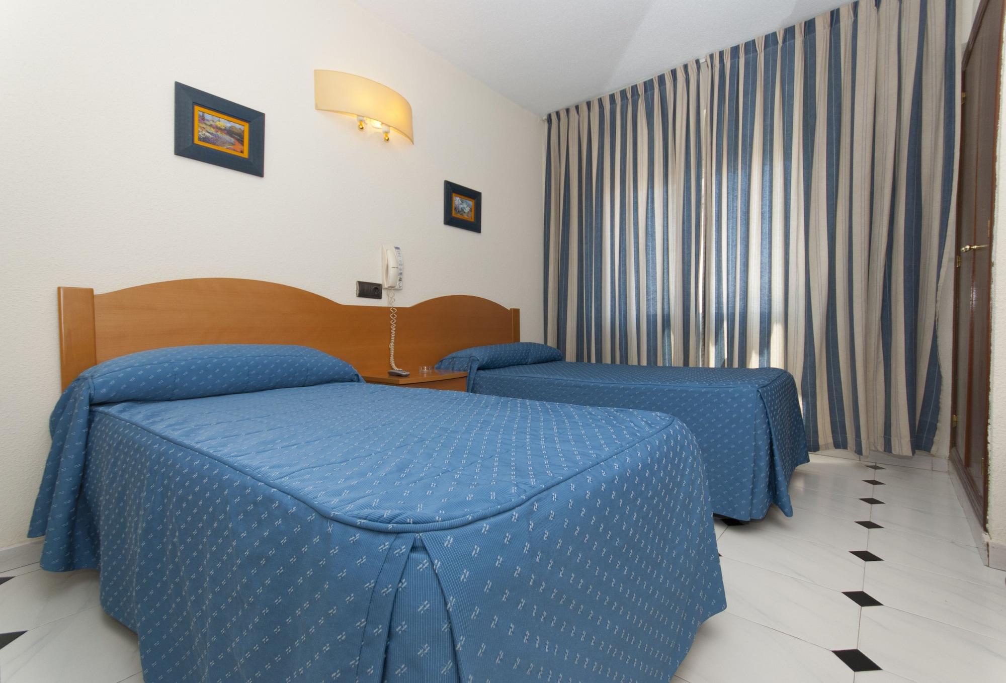 Hostal Goyma I San Fernando De Henares Buitenkant foto