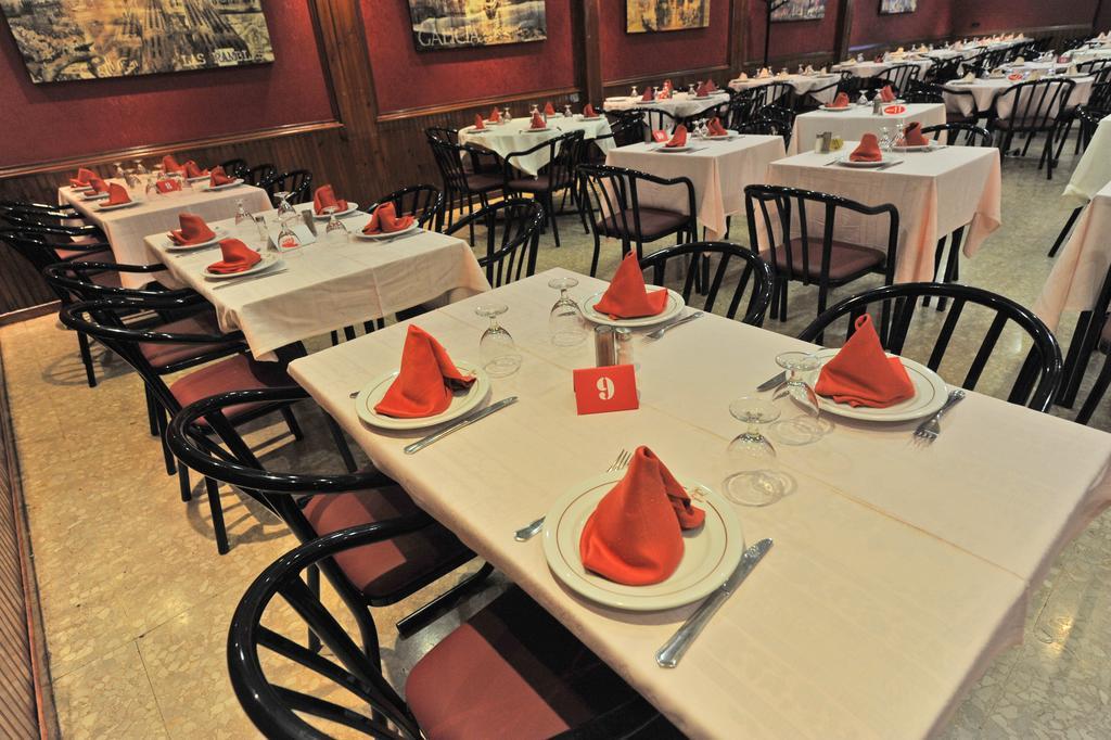 Hostal Goyma I San Fernando De Henares Buitenkant foto