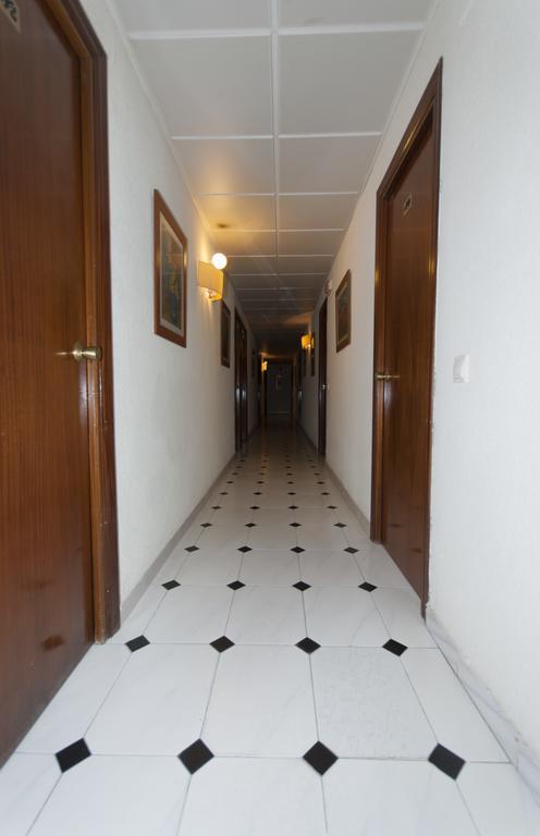 Hostal Goyma I San Fernando De Henares Buitenkant foto