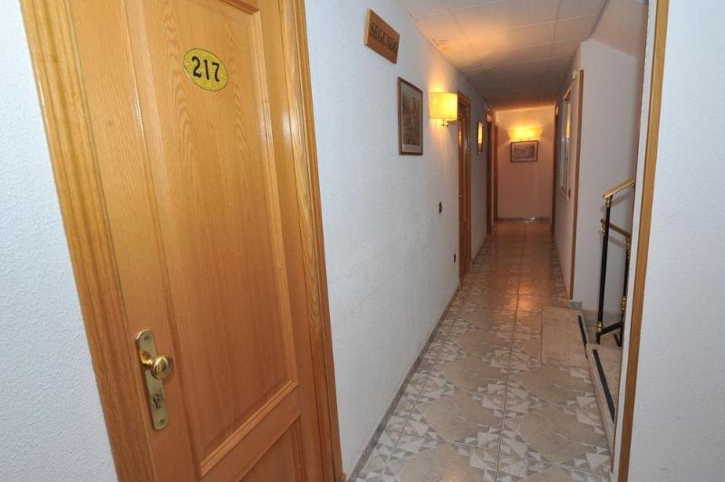 Hostal Goyma I San Fernando De Henares Buitenkant foto
