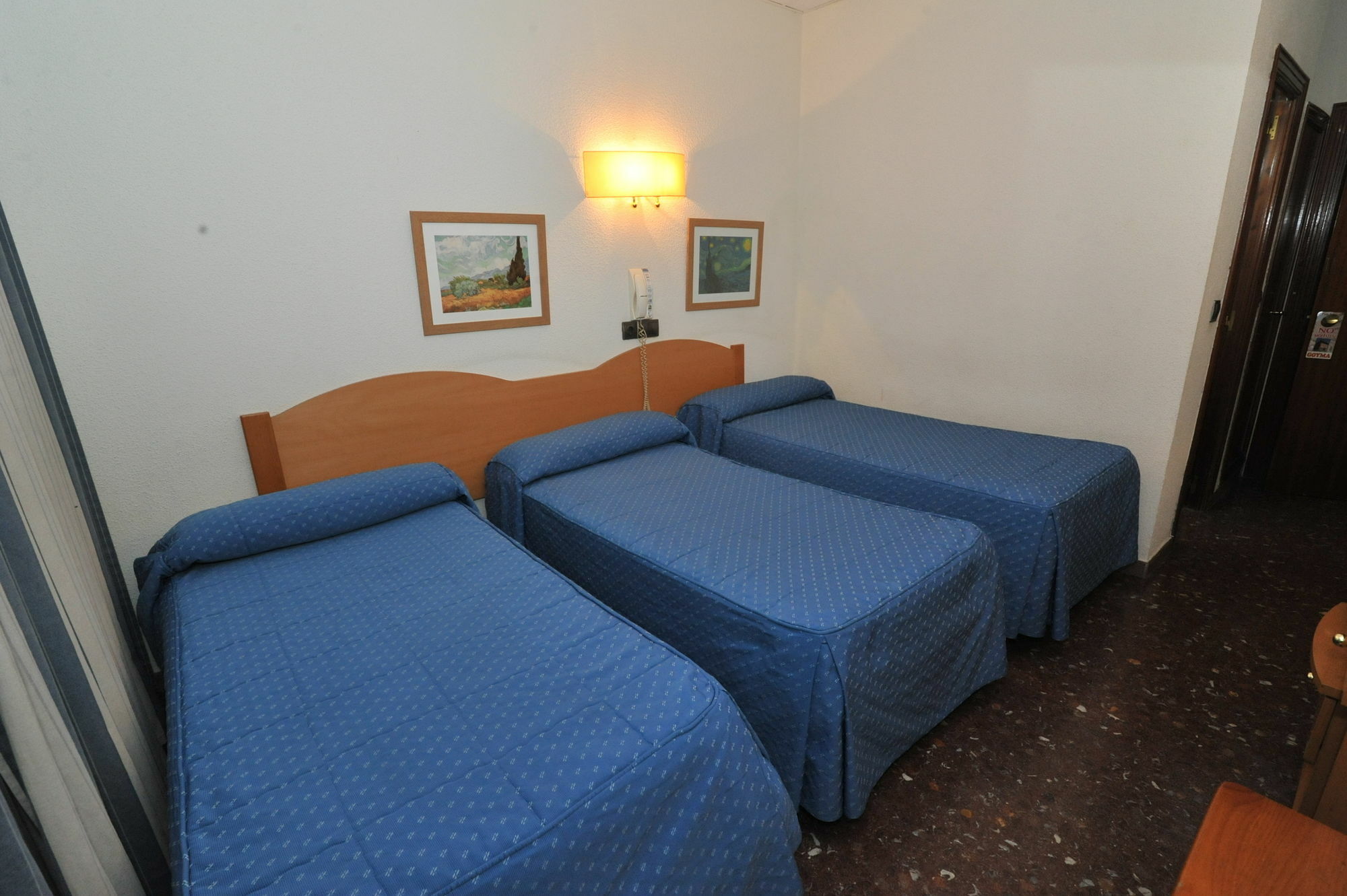 Hostal Goyma I San Fernando De Henares Buitenkant foto