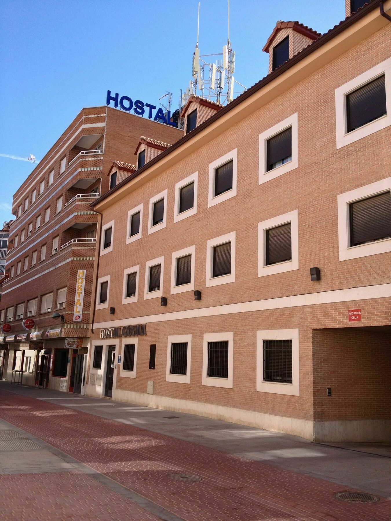 Hostal Goyma I San Fernando De Henares Buitenkant foto